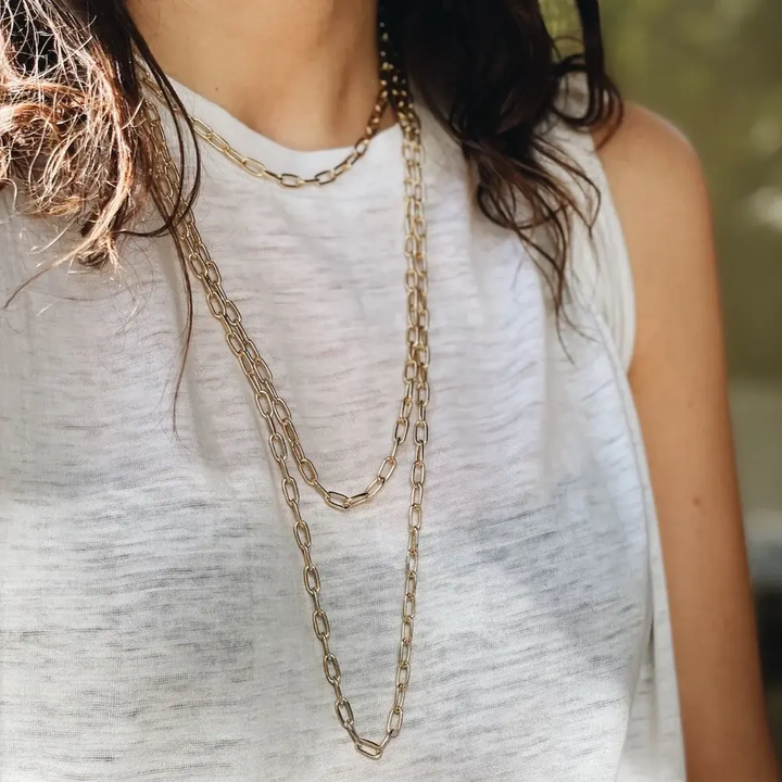 Fine Baby Rectangular Chain Necklace with Tusk Clasp