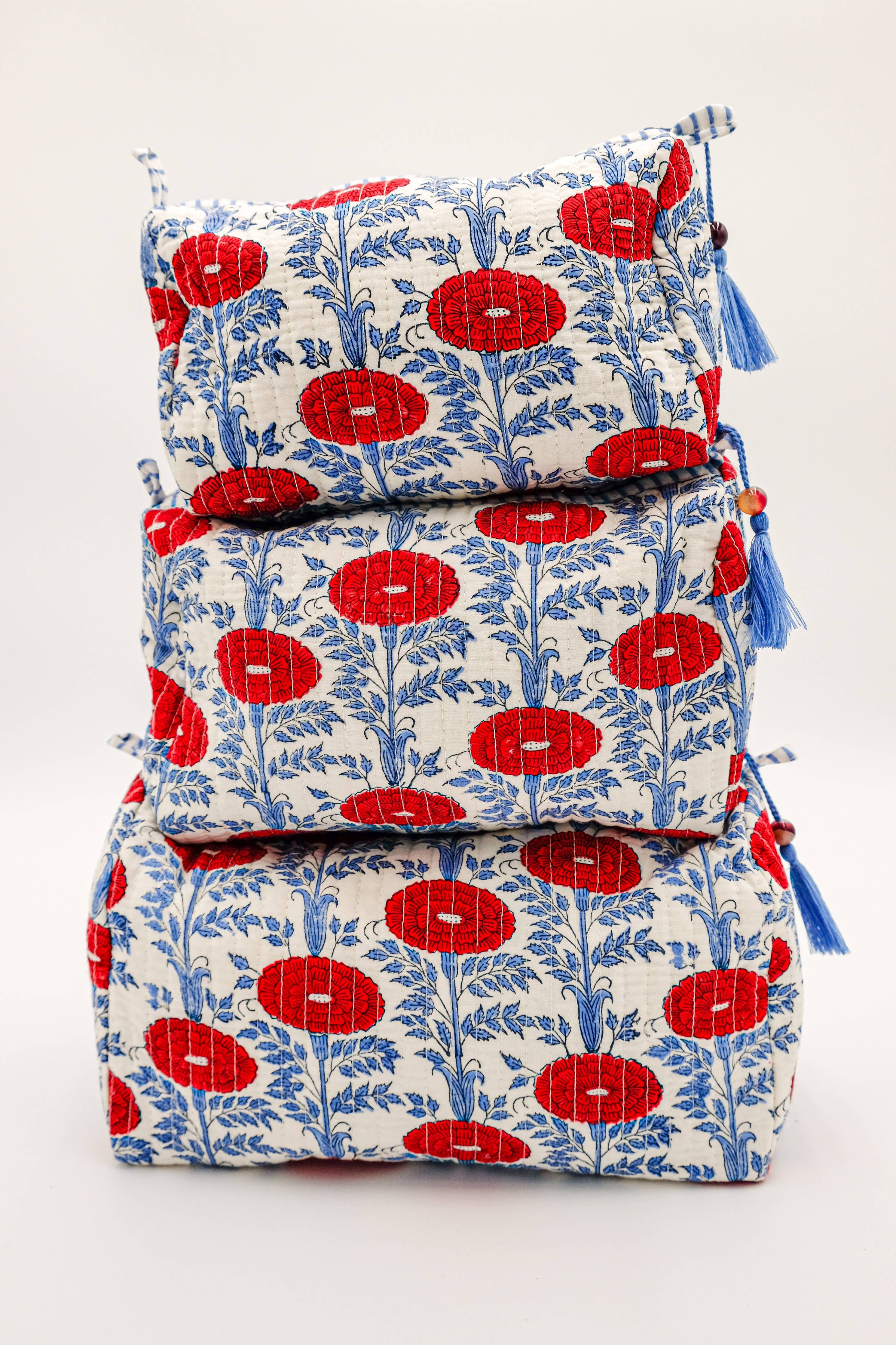 (Available 12/1) Araminta Toiletry Bag: Large