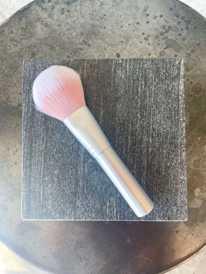 SKIN2SKIN POWDER BLUSH BRUSH Prefontaine