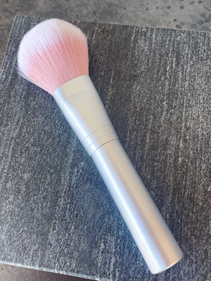 SKIN2SKIN POWDER BLUSH BRUSH Prefontaine