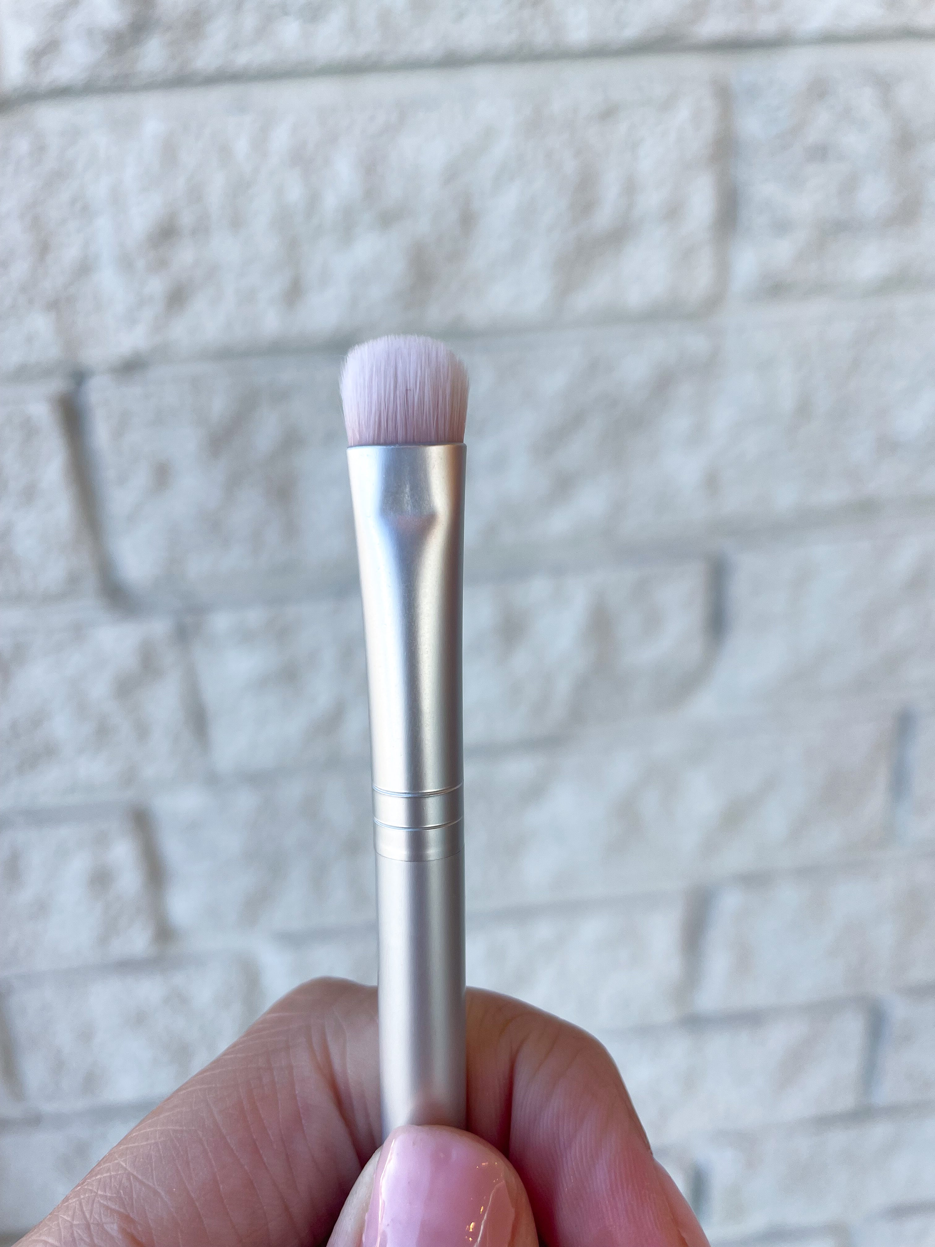 POWDER EYE SHADOW BRUSH Prefontaine