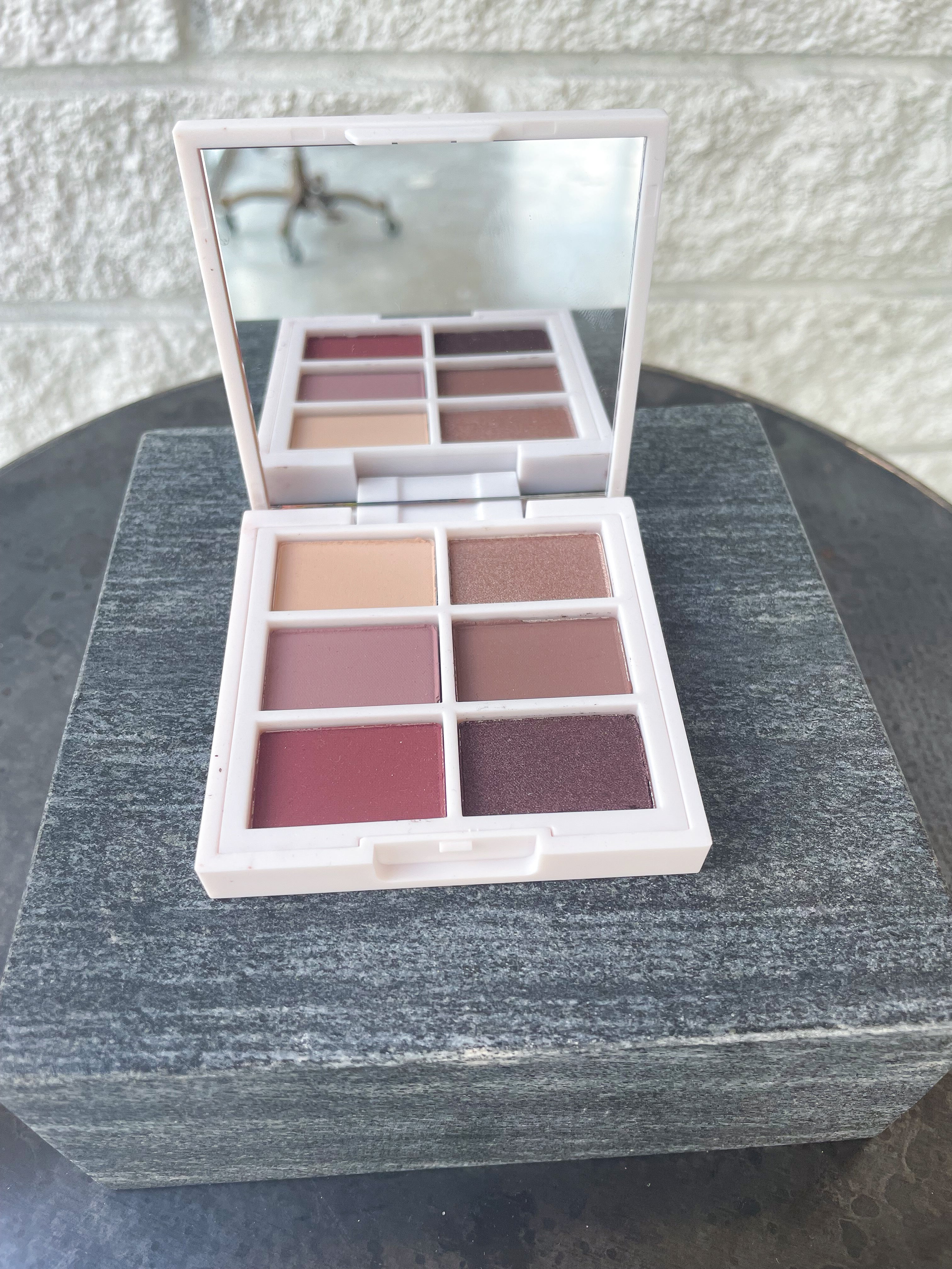 THE NECESSARY EYESHADOW PALETTE'S Prefontaine