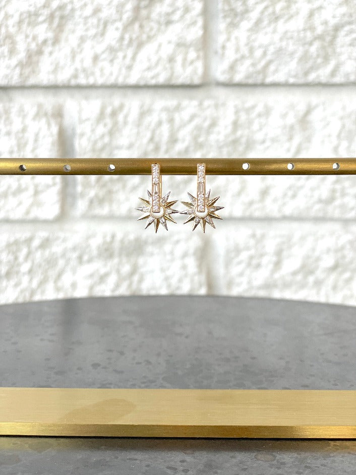 OPEN STARBURST BAGUETTE CHARM Prefontaine